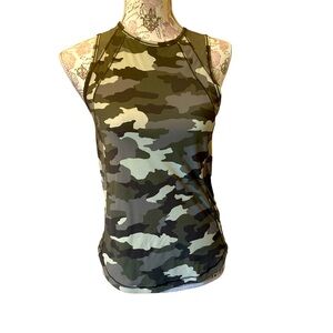 Authentic LULULEMON SCULPT TANK, CAMO CRISPIN GREEN/OLIVE